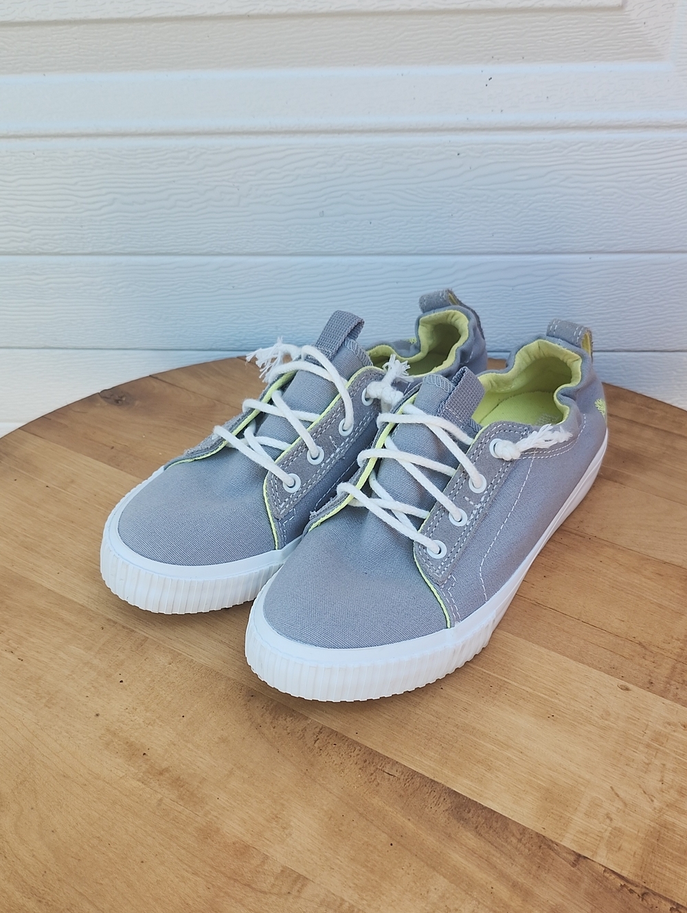 Timberland Kids Casual Canvas Sneakers in Light Gray
